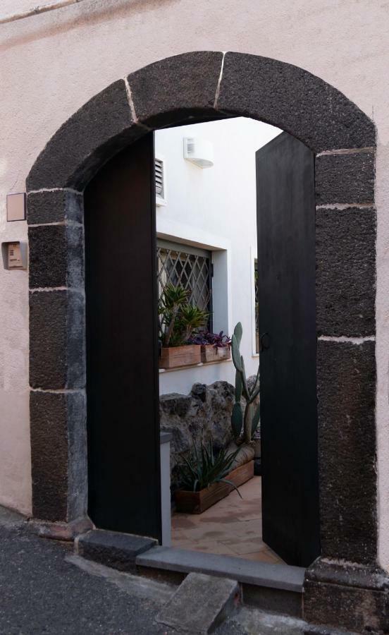 Le Casette Nel Borgo Hotel Acireale Buitenkant foto
