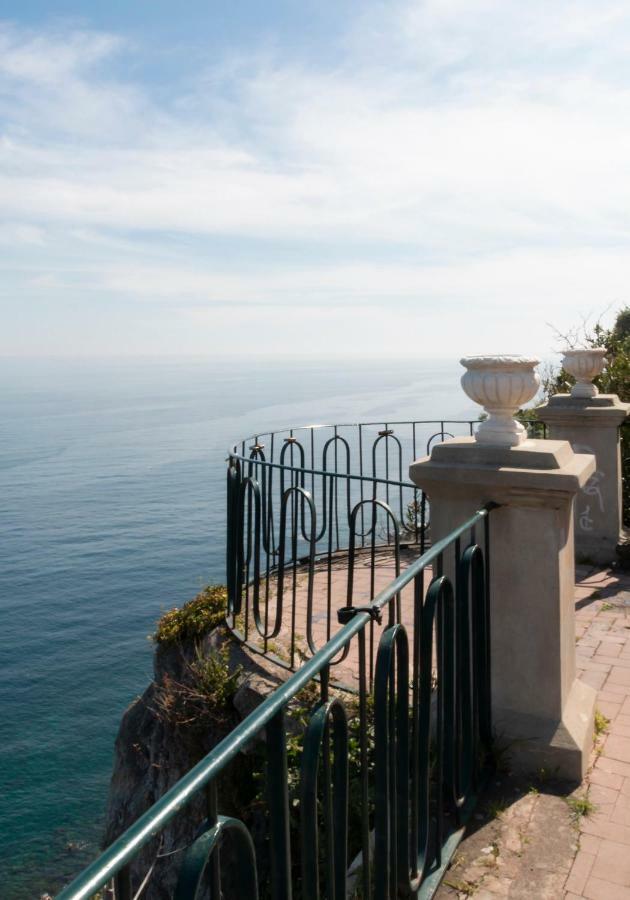 Le Casette Nel Borgo Hotel Acireale Buitenkant foto